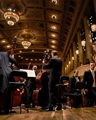 Lynchburg Pops: Christmas On Main Street