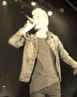 Colton Dixon Martinsville