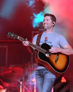 Josh Turner Roanoke