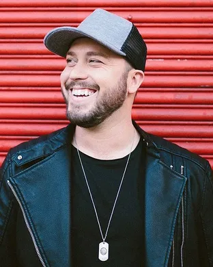 Mitchell Tenpenny Lynchburg